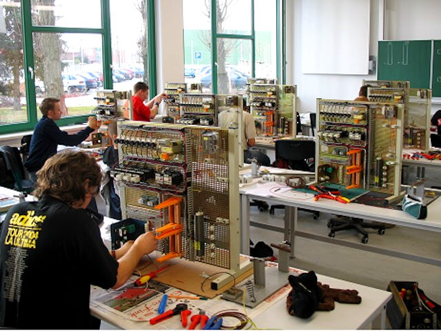 BGY Technikwissenschaft Praxis 3